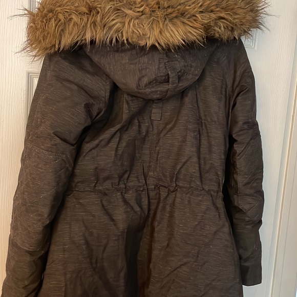 Aritzia Winter Coat - Picture 3 of 13